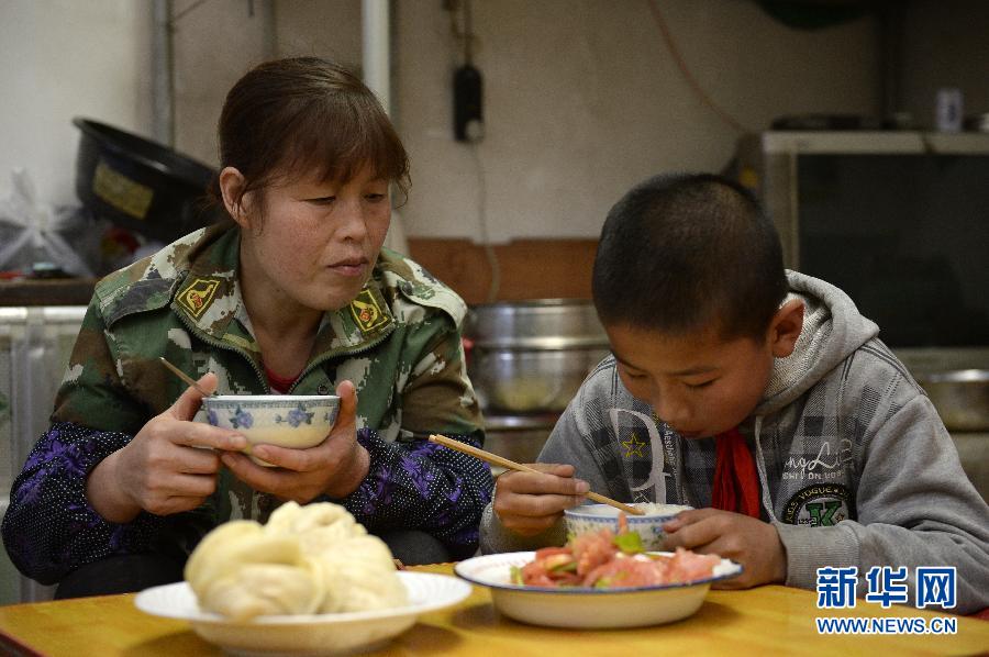 那些年，感動(dòng)過(guò)我們的母親