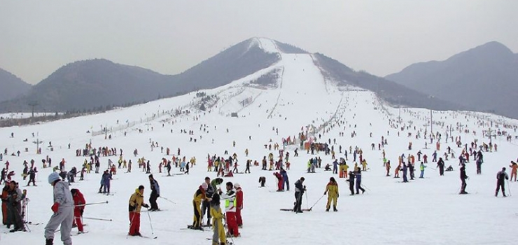 活力滑雪盛裝登場　冬日游玩還看這里